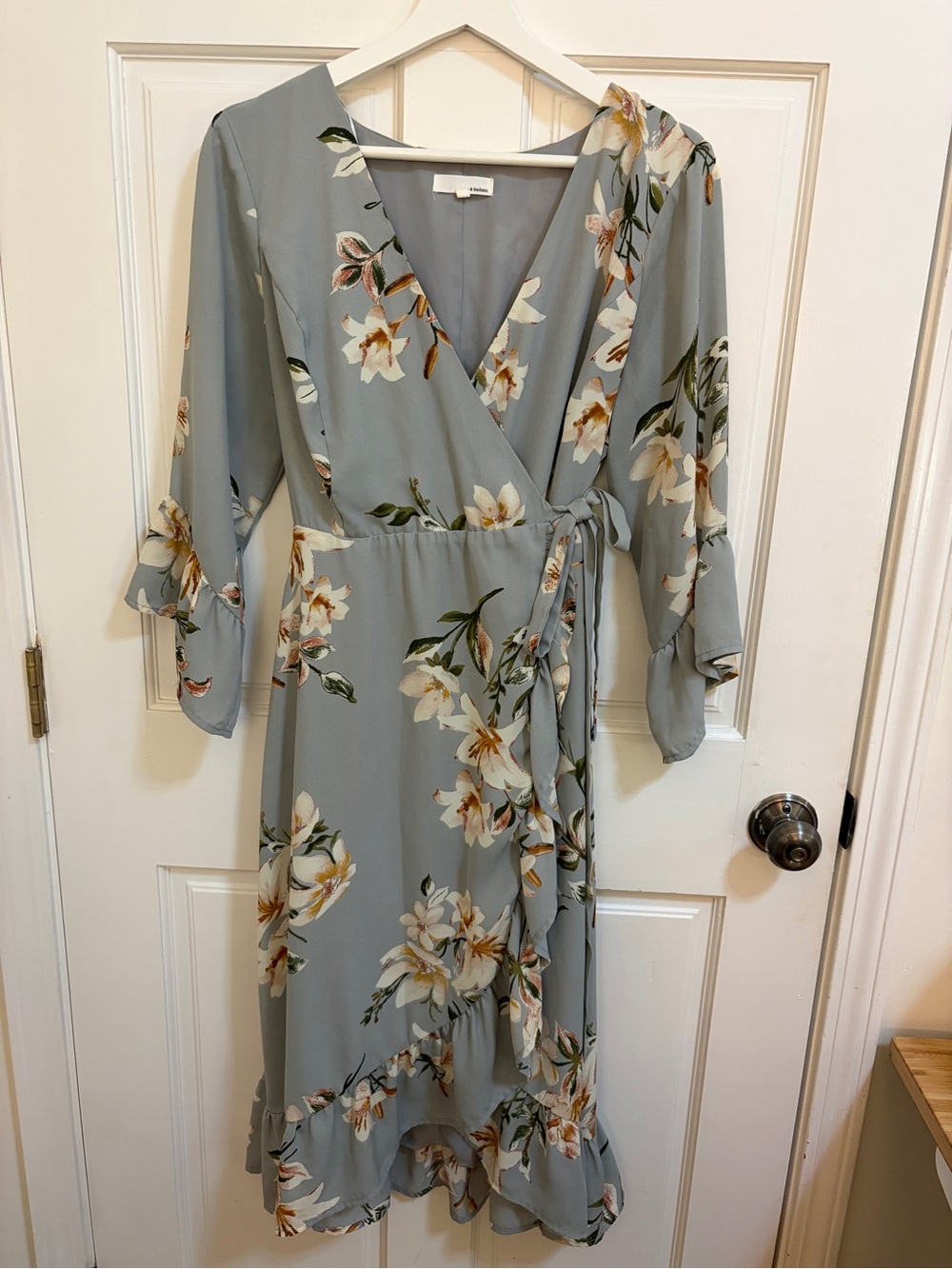 june & hudson sage blue gray floral wrap midi dress size M